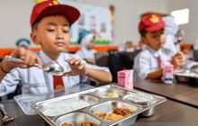 Ribuan Siswa Keracunan Usai Program Makan Bergizi Gratis, BGN Siapkan Evaluasi Nasional