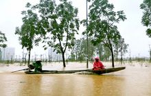 Warga Hue Vietnam, Dilanda Banjir Tiga Kali dalam Sepekan