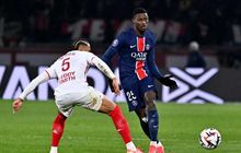 Monaco Tumbangkan PSG 1-0, Gol Minamino dan Kartu Merah Kehrer Jadi Penentu