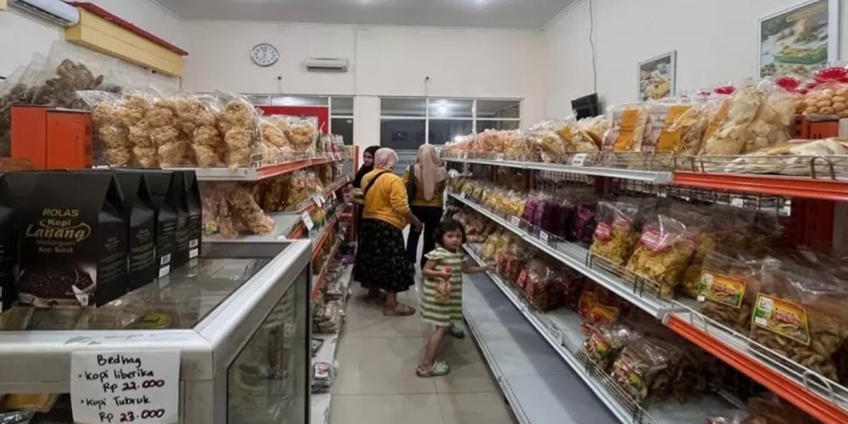 Toko Oleh-oleh Kebanjiran Cuan saat Libur Lebaran, Pengunjung Naik hingga Tiga Kali Lipat