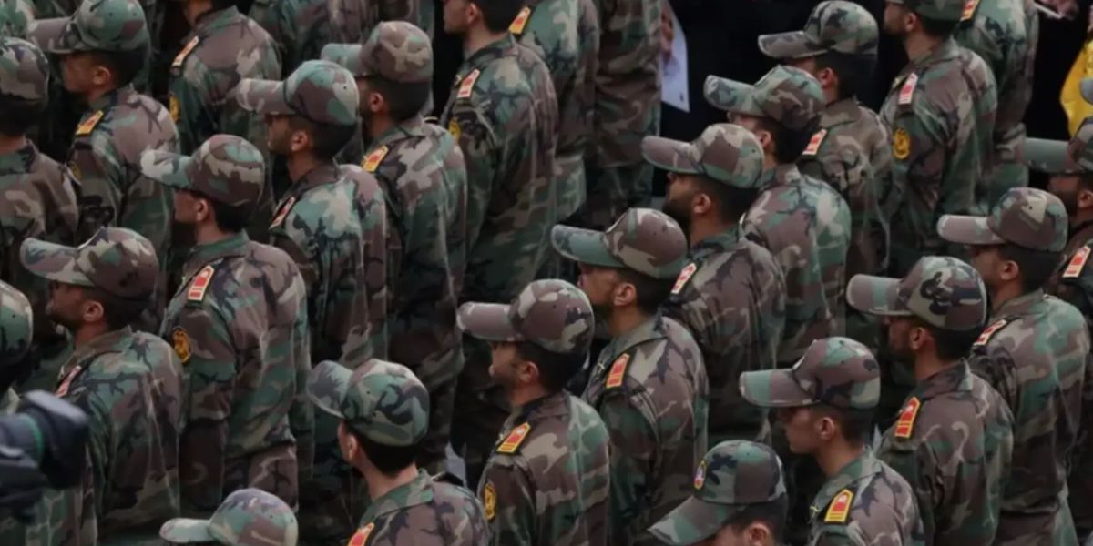 Iran Disorot: Usia Wajib Militer Disebut Turun ke 12 Tahun, Picu Kecaman Internasional