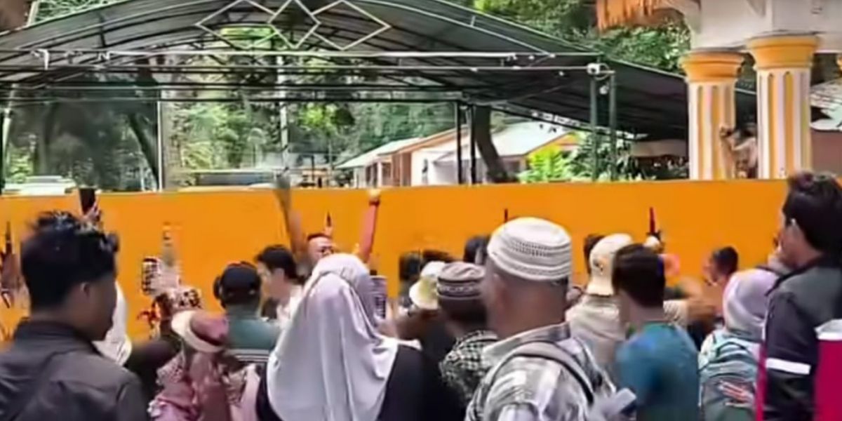 Menilik Janji Bupati Langkat Usai Didemo Warganya soal Bansos Korban Banjir November 202