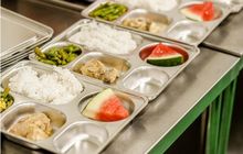 Keamanan Program Pendidikan: Istana Klarifikasi Isu Food Tray MBG Mengandung Minyak Babi