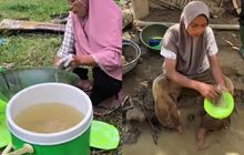 Ancaman Penyakit Kulit Pascabanjir, Warga di Tamiang Hulu Ini Keluhkan Gatal-Gatal karena Masih Gunakan Air Banjir