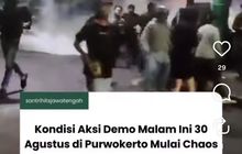 Demo di Purwokerto Malam Memanas, Polisi Tembakkan Gas Air Mata